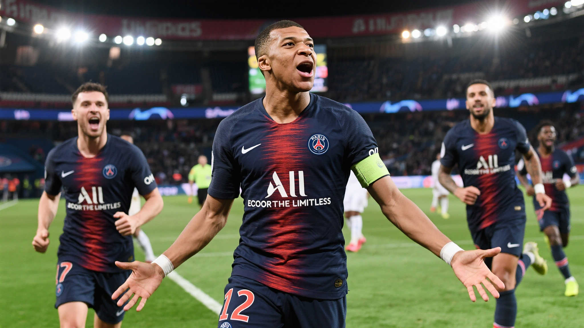 巴黎豪取三连胜，狂轰12球保持零封